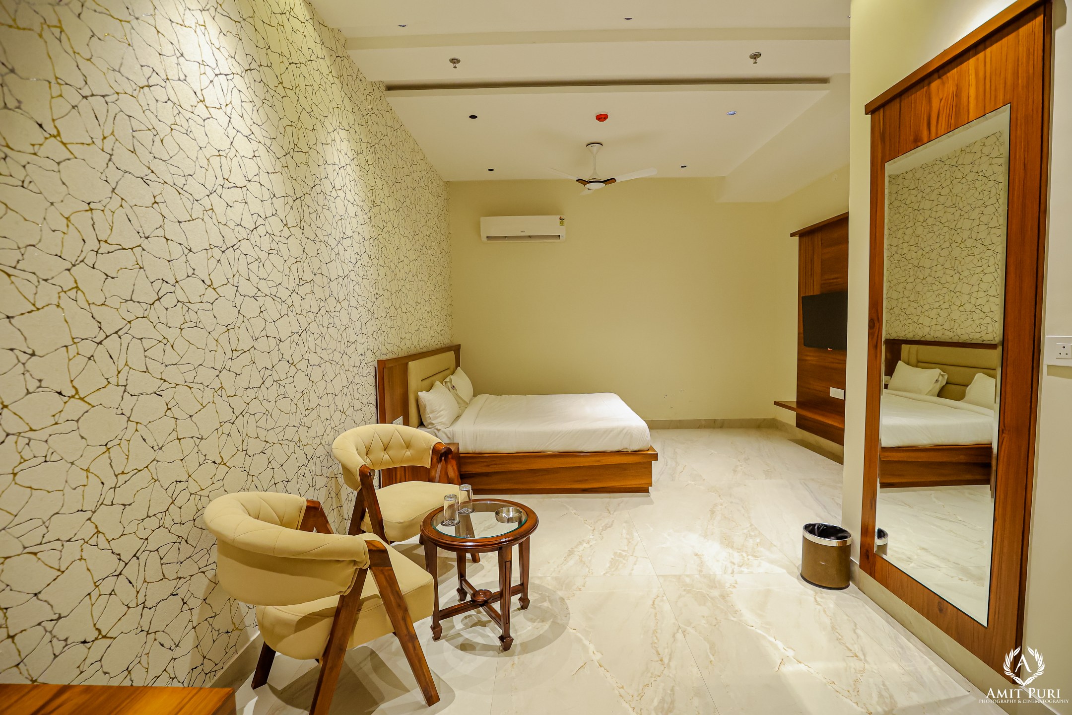 Deluxe Family Room